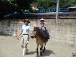 ◆ポニーの乗馬体験.JPG