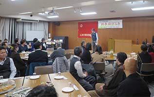 �P���P�U���A�L�����[�h�r���ōs��ꂽ�s�E�J�V�t���J��